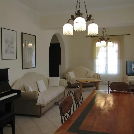 Willa Southern Comfort