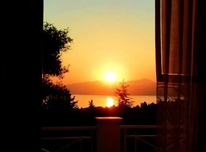 Southern Comfort Villa Lefkimi